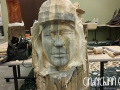 log-carving-portrait-by-Cindy-Chinn-02