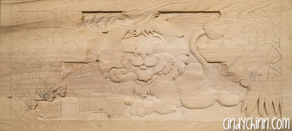carved toy box Leo 06