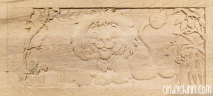 carved toy box Leo 08a