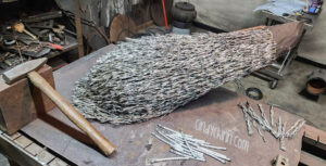 251224 Alpaca scrap metal sculpture by Cindy Chinn Fur on Neck 04 sig