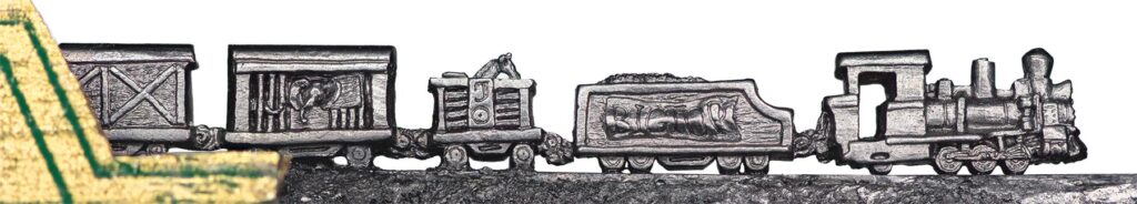 micro carving pencil art big top train by cindy chinn 01